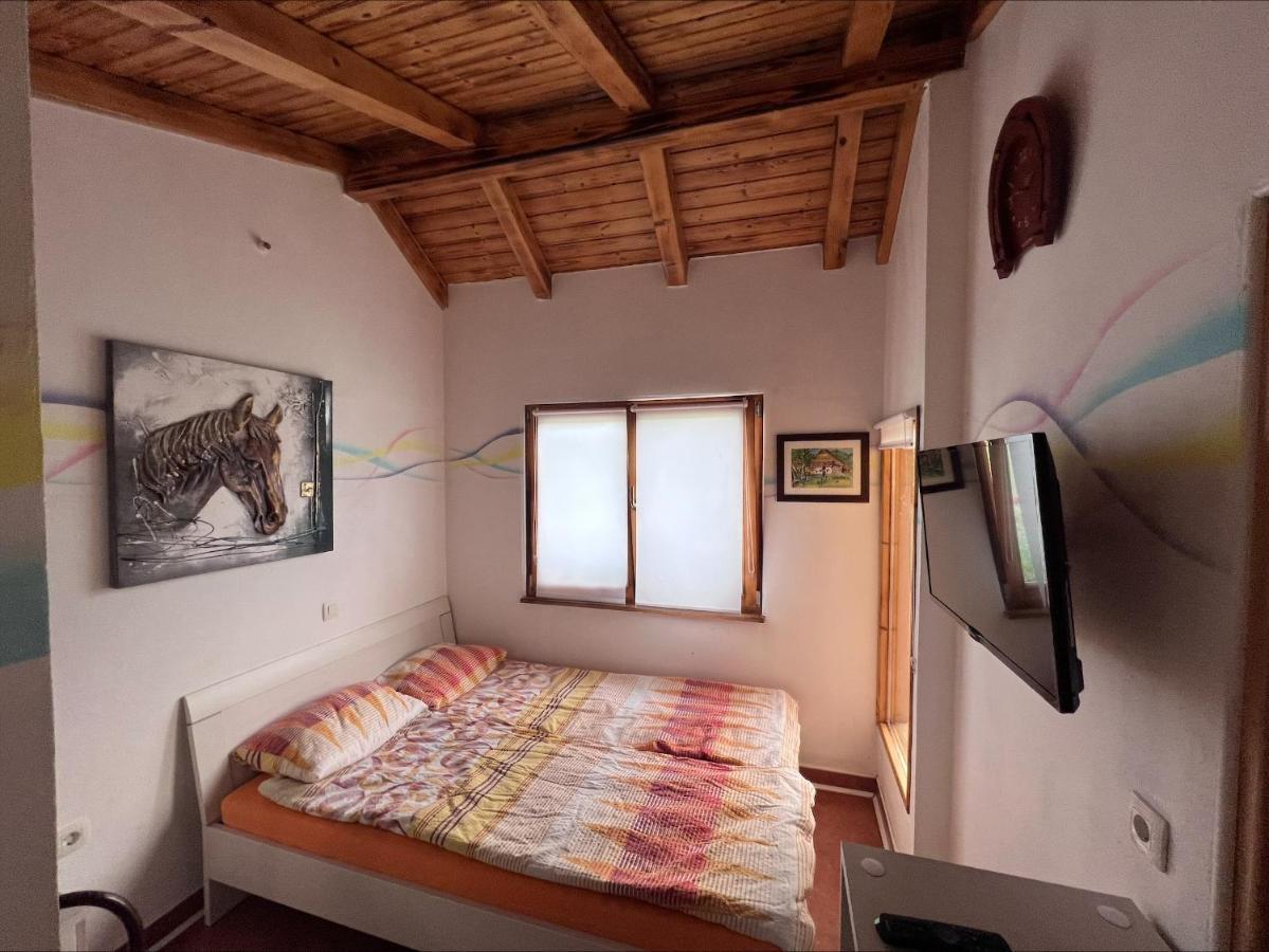 Domacija Paternoster Hotel Litija Buitenkant foto